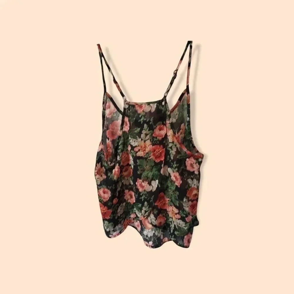 Ambiance apparel flowy crop top   size S - Picture 2 of 9